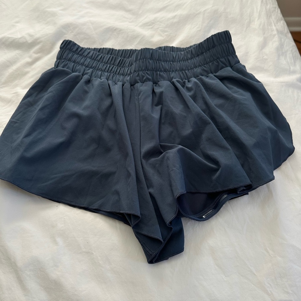 High waisted CRZ Yoga Flowy shorts with bikers